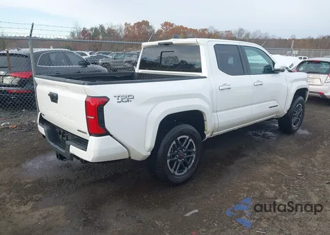 2025 Toyota Tacoma Hybrid Trd Sport 4Wd from USA, damaged, VIN 3TYLC5LN8ST023328